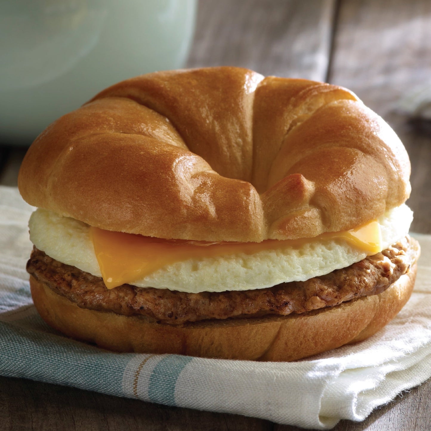 Jimmy Dean Delights Turkey Sausage, Egg White & Cheese Croissant Sandwiches, 19.2 oz, 4 Ct (Frozen)