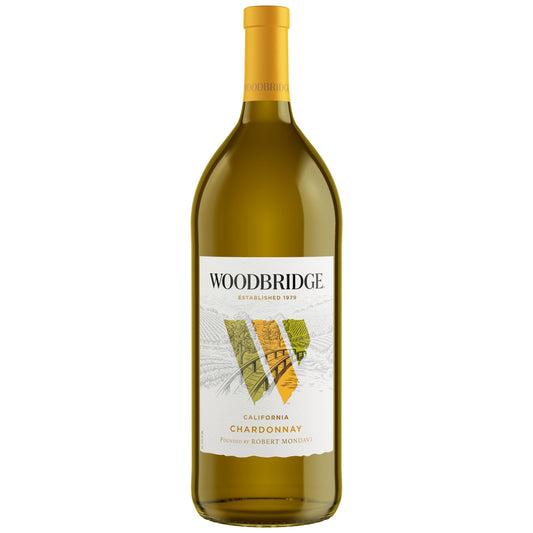 Woodbridge Chardonnay White Wine, 1.5 L Bottle, 13.5% ABV