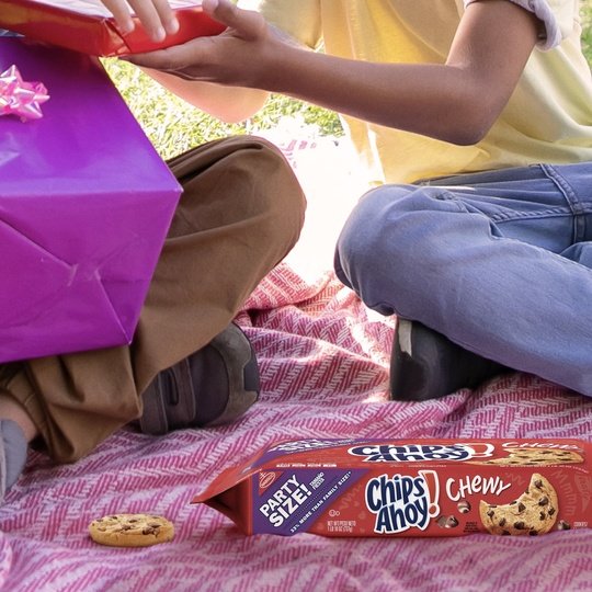 CHIPS AHOY! Chewy Chocolate Chip Cookies, Party Size, 26 oz