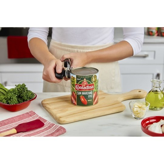 Contadina Crushed Roma Tomatoes with Basil, 28 oz Can