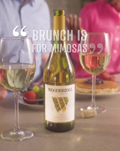 Woodbridge Chardonnay White Wine, 1.5 L Bottle, 13.5% ABV